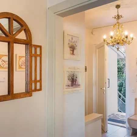 Elisabetta-tranquilla Con Vista *