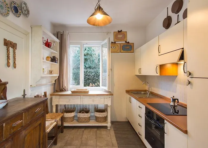 Elisabetta-tranquilla Con Vista