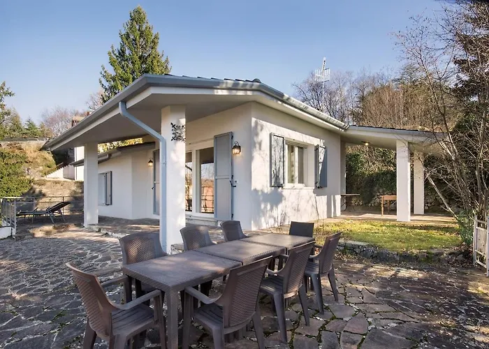 Elisabetta-tranquilla Con Vista San Zeno di Montagna